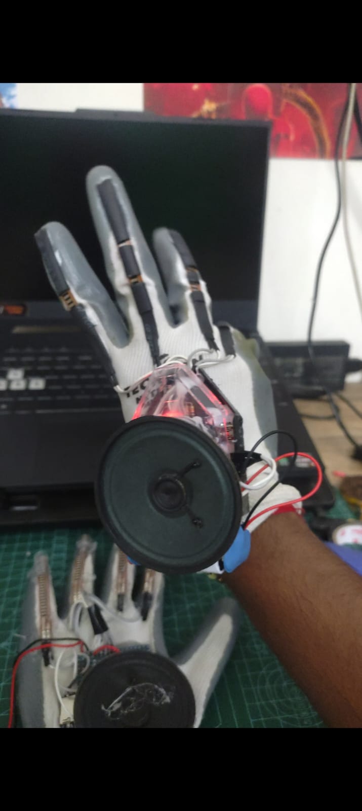 Sign Language Converter Glove Using Arduino Nano & Flex Sensors photo 4